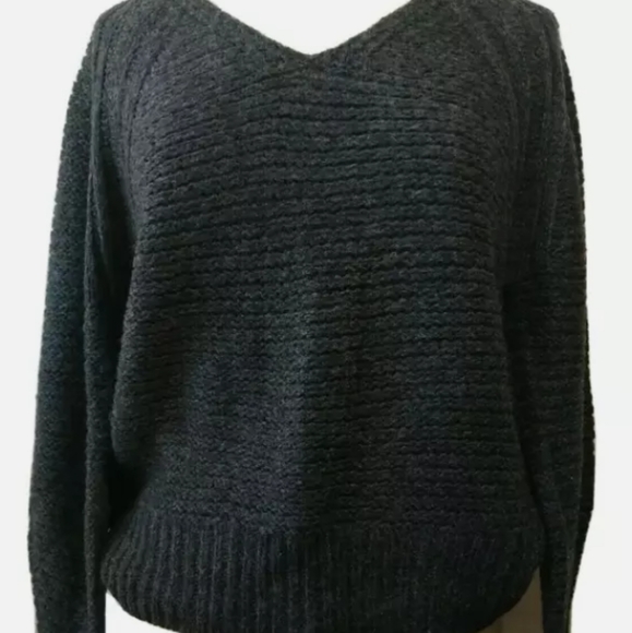 LAST CALL!! Universal Thread Cozy Gray Balloon Sleeve V Neck Sweater - Picture 2 of 7